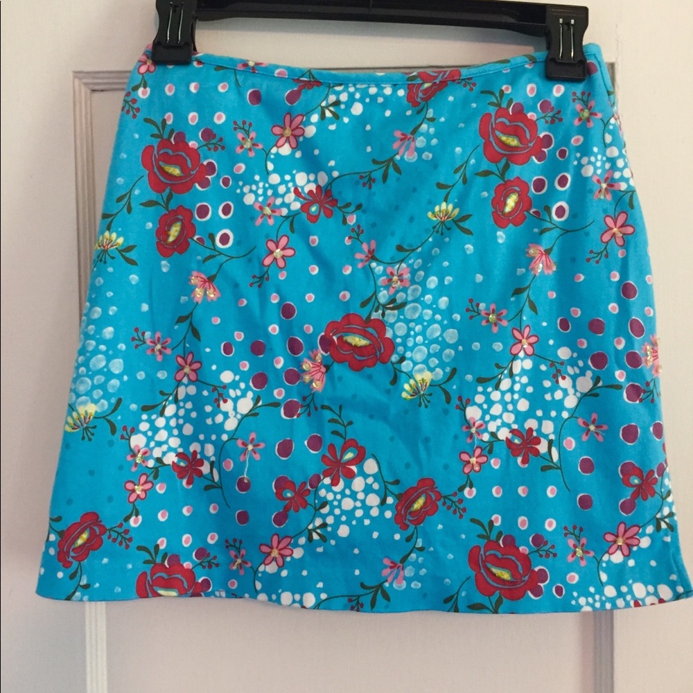 Adorable skirt.